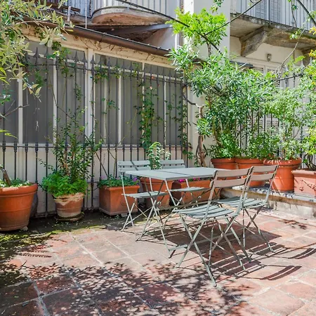 The Royal House By Happyhostorino * Turim